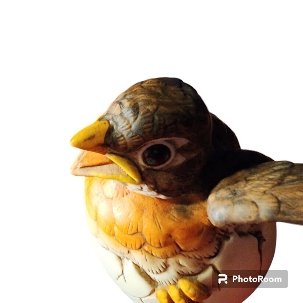 Vintage Andrea by Sadek 1990 Ceramic Baby Bird Robin Hatching Egg Figurine #8618 - Picture 4 of 6